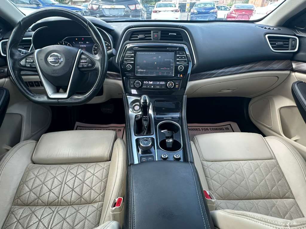 2016 Nissan Maxima Image 14