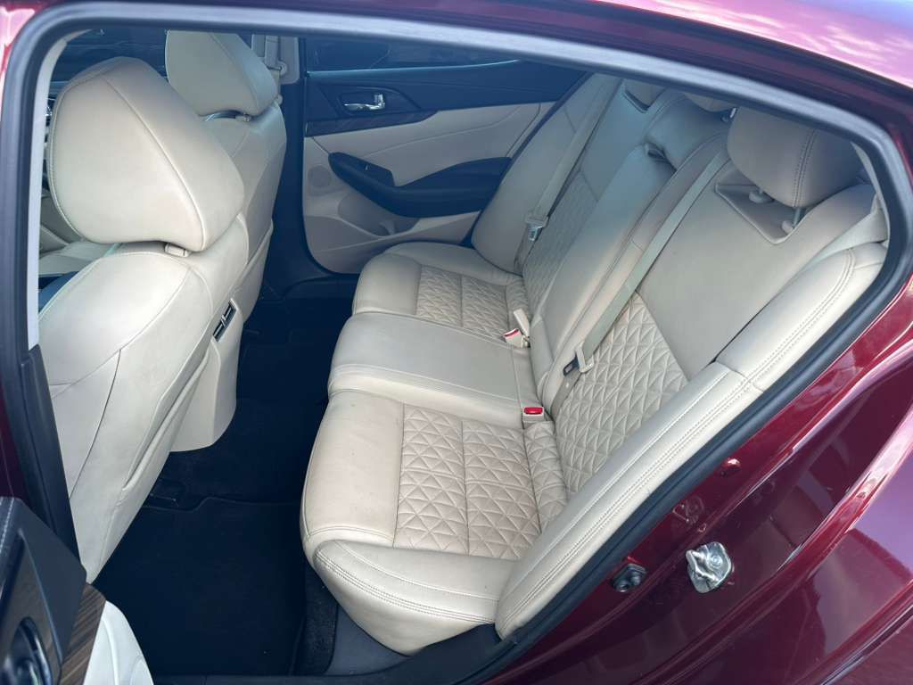 2016 Nissan Maxima Image 23