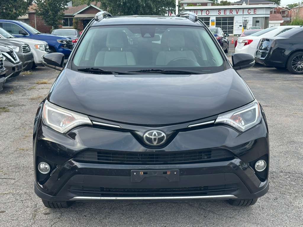 2018 Toyota Rav4 Image 2