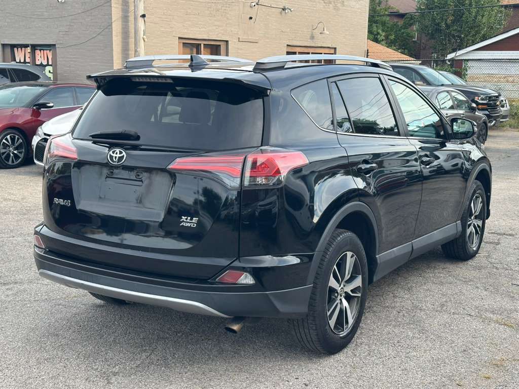 2018 Toyota Rav4 Image 8