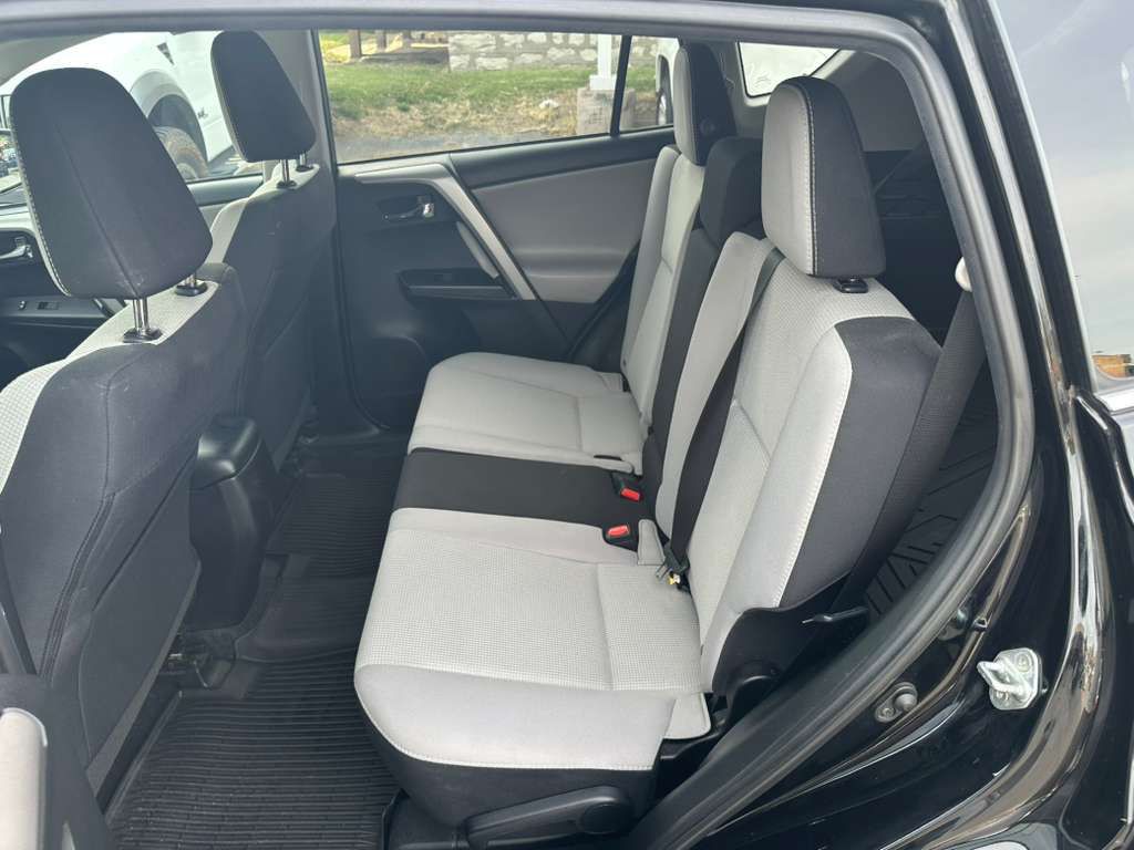 2018 Toyota Rav4 Image 22