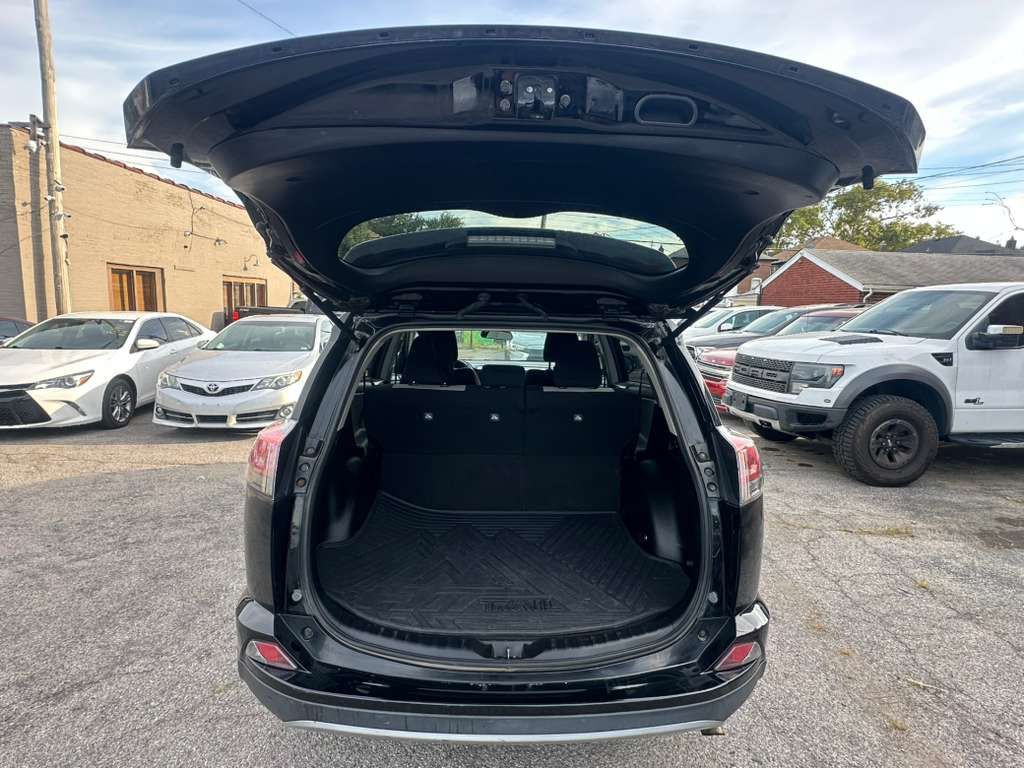 2018 Toyota Rav4 Image 24
