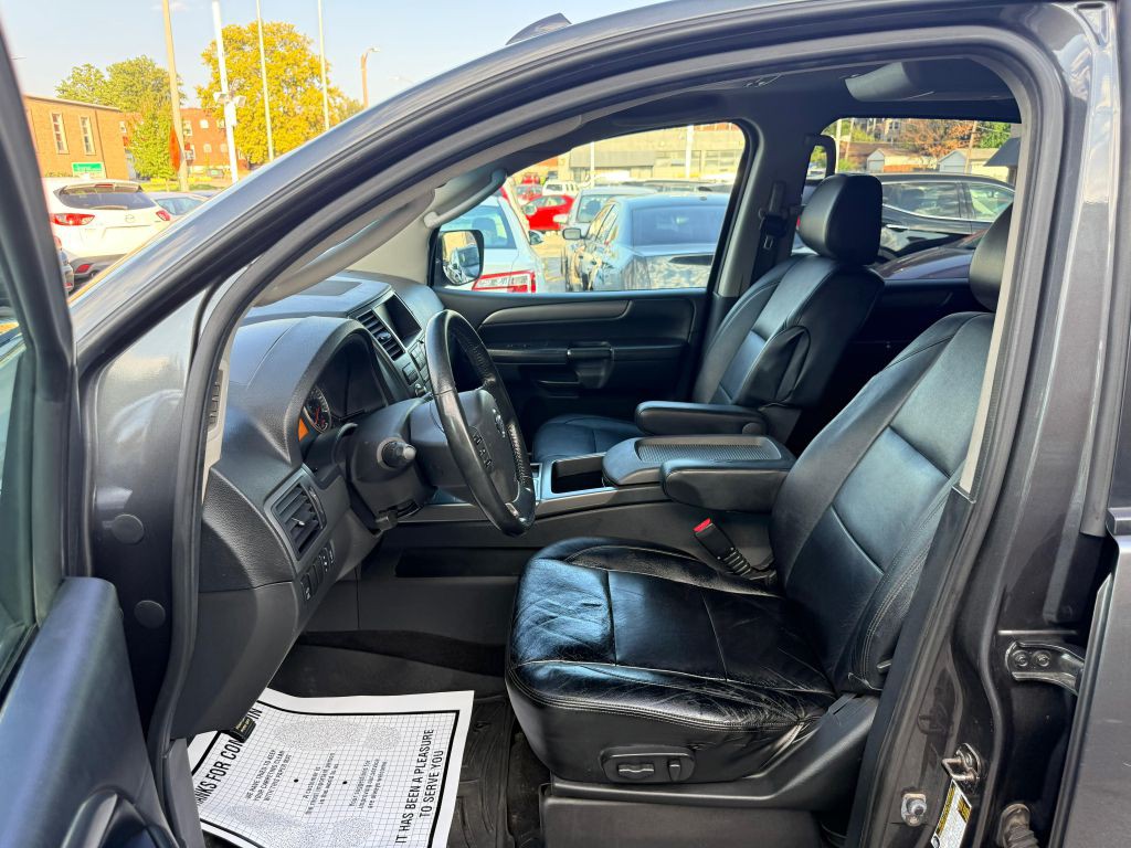 2012 Nissan Armada Image 16