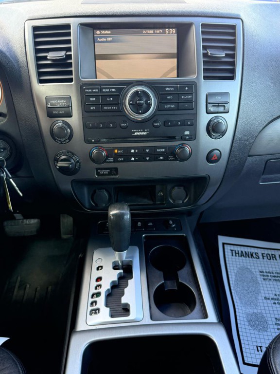 2012 Nissan Armada Image 21