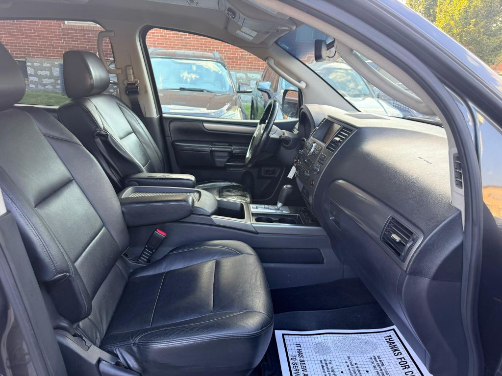 2012 Nissan Armada Image 23