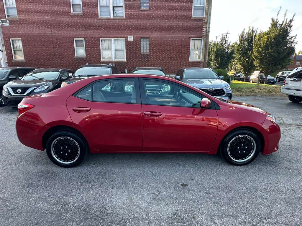 2016 Toyota Corolla Image 6