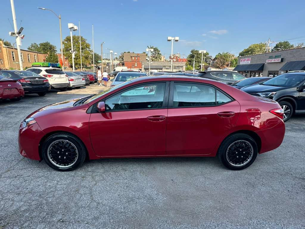 2016 Toyota Corolla Image 7