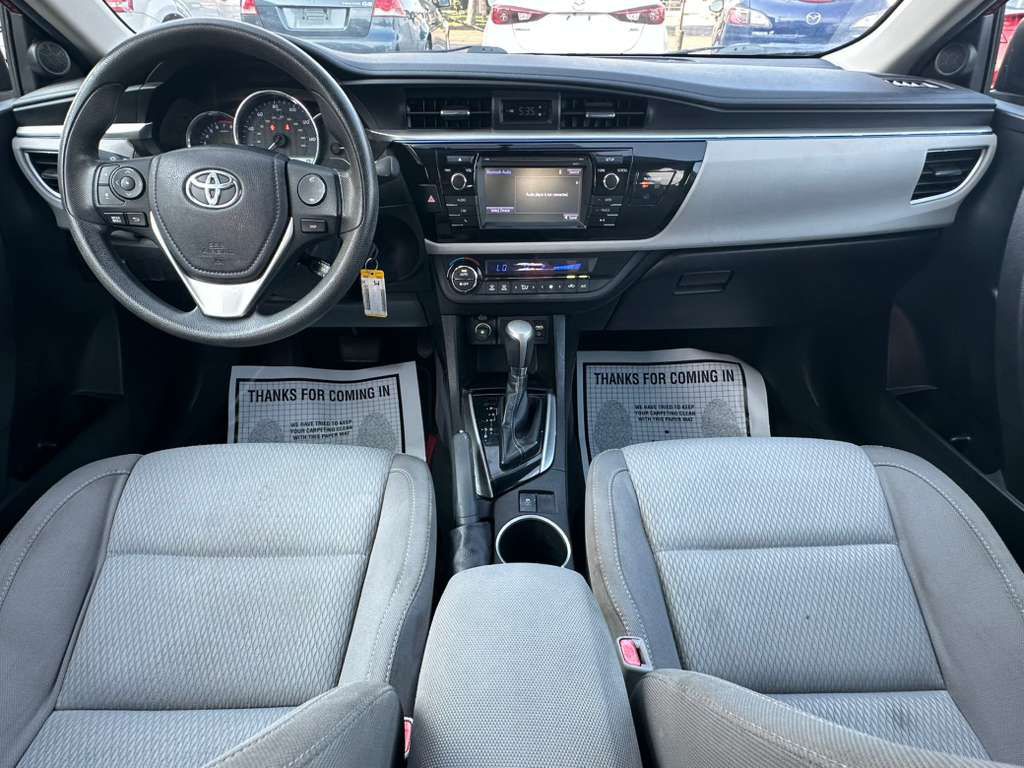 2016 Toyota Corolla Image 16