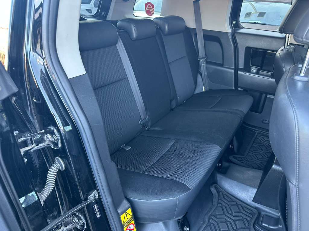 2007 Toyota FJ Cruiser Image 21