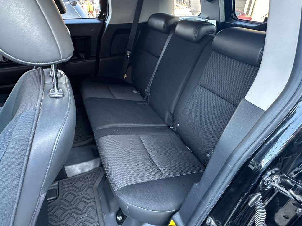 2007 Toyota FJ Cruiser Image 22
