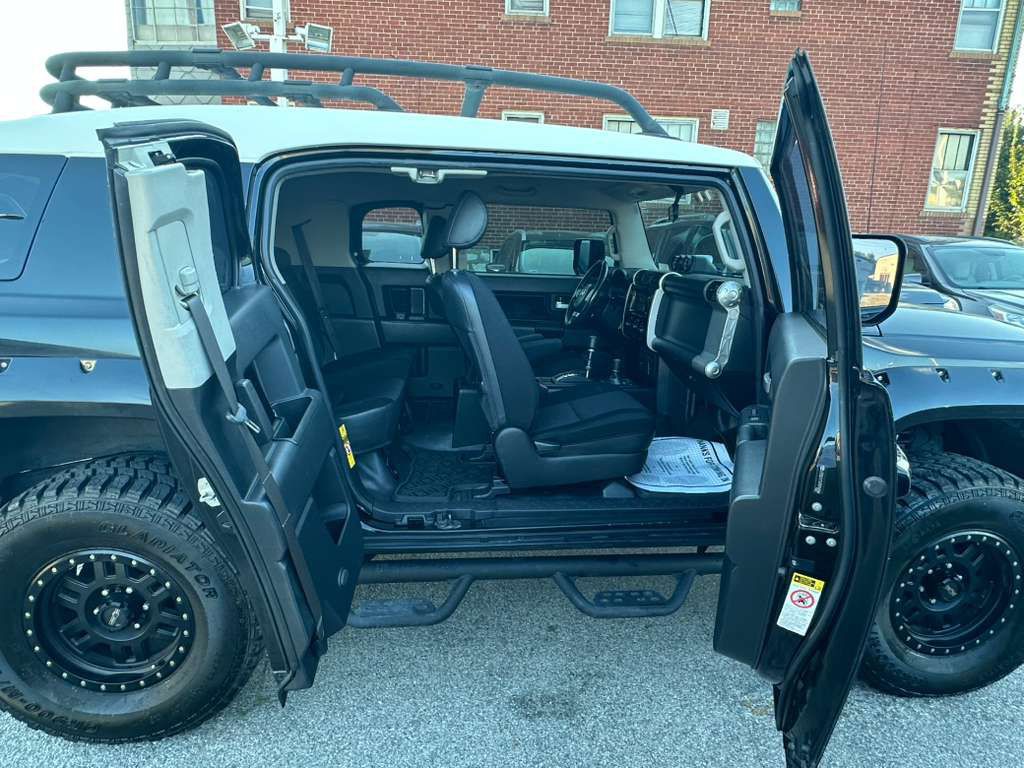 2007 Toyota FJ Cruiser Image 23