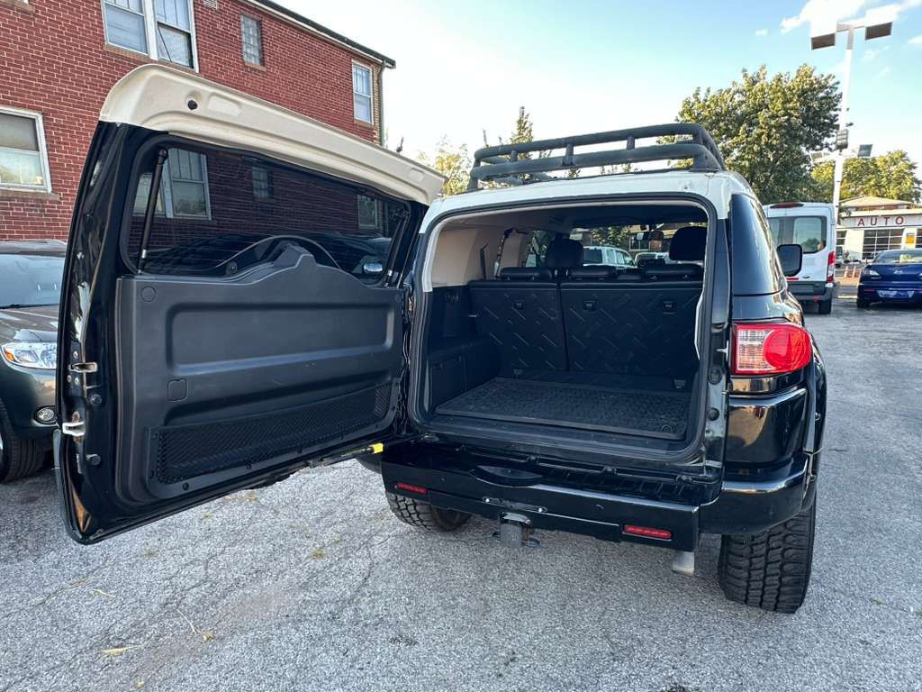 2007 Toyota FJ Cruiser Image 25