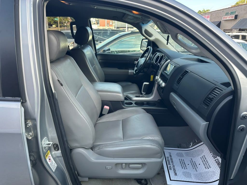 2007 Toyota Tundra Image 12