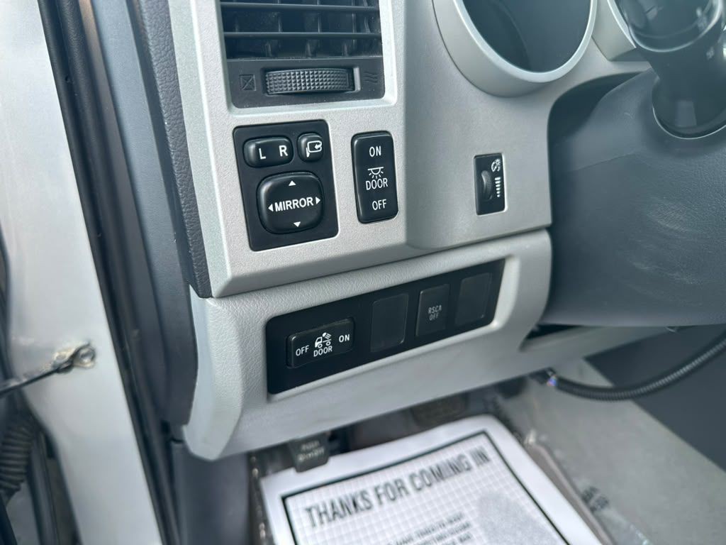 2007 Toyota Tundra Image 17
