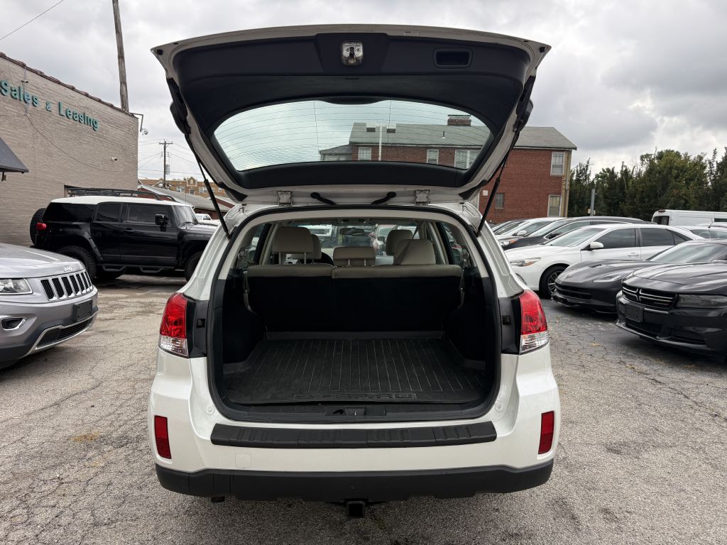 2012 Subaru Outback Image 8