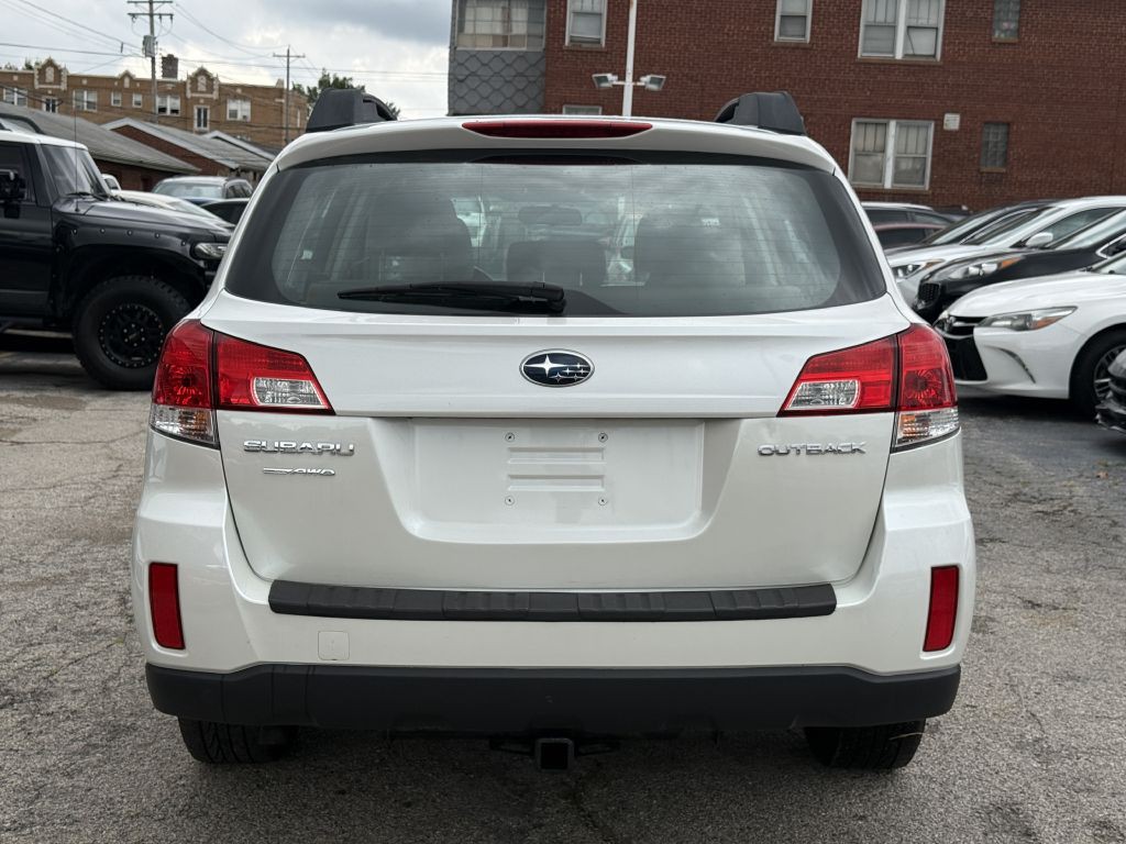 2012 Subaru Outback Image 10
