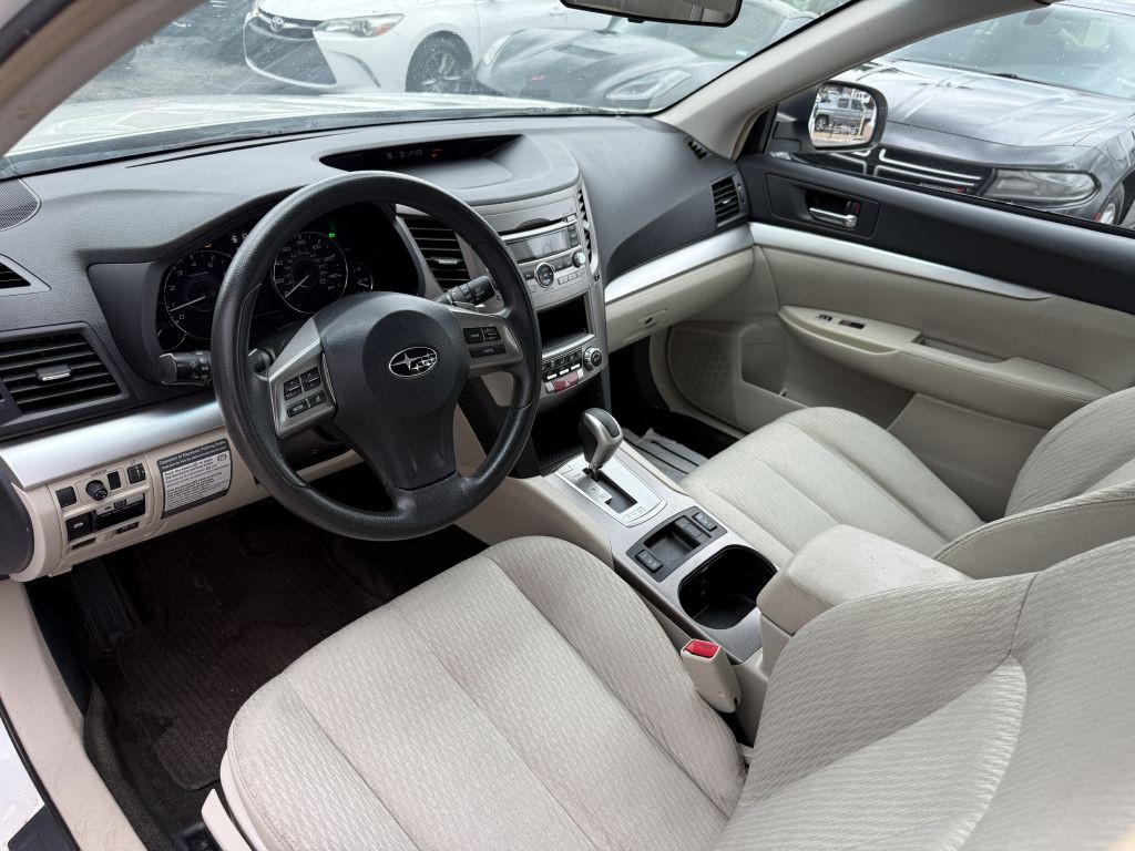 2012 Subaru Outback Image 14