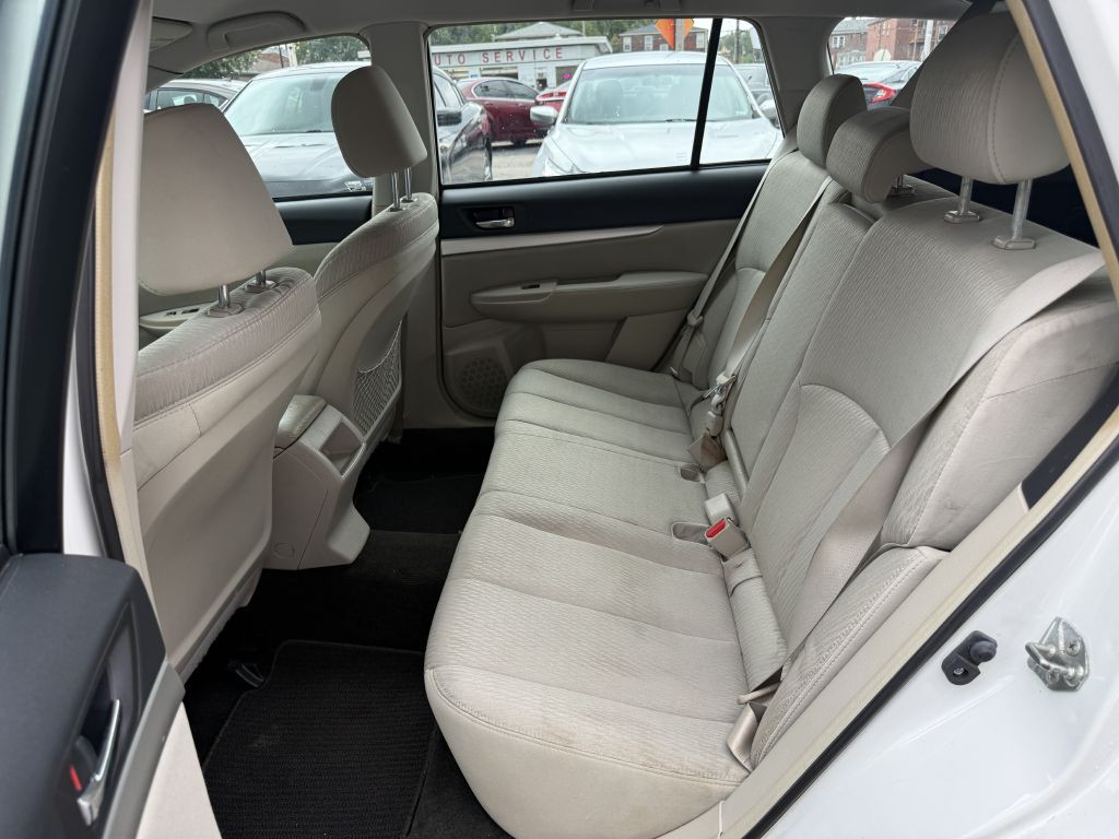 2012 Subaru Outback Image 23