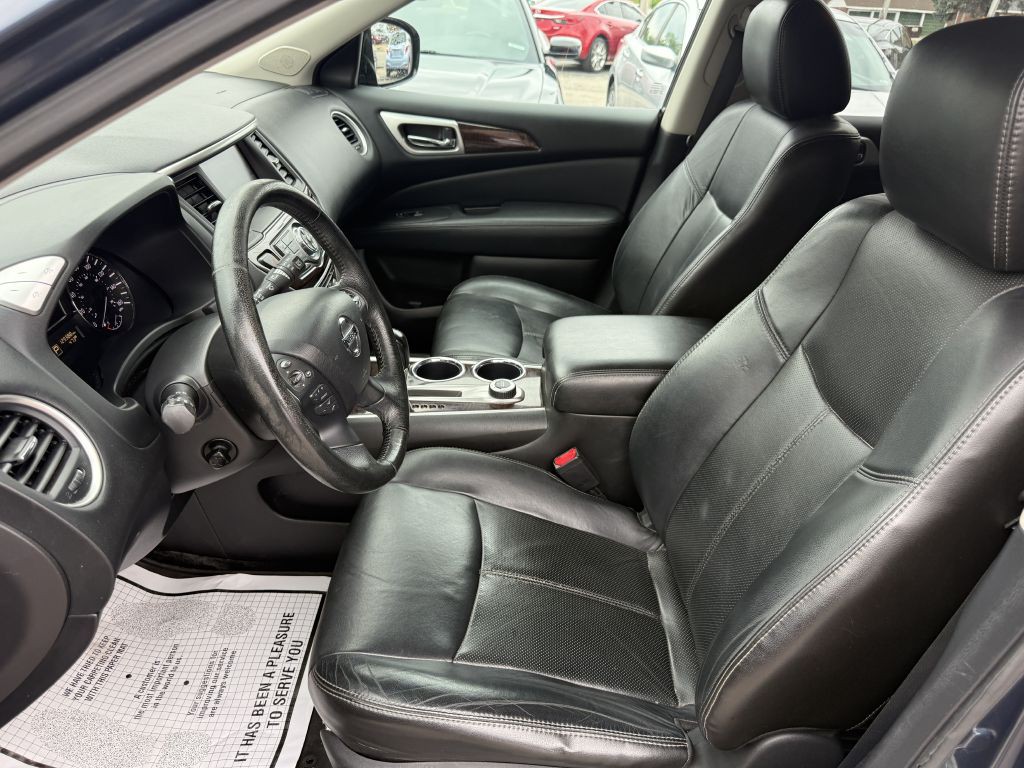 2013 Nissan Pathfinder Image 13