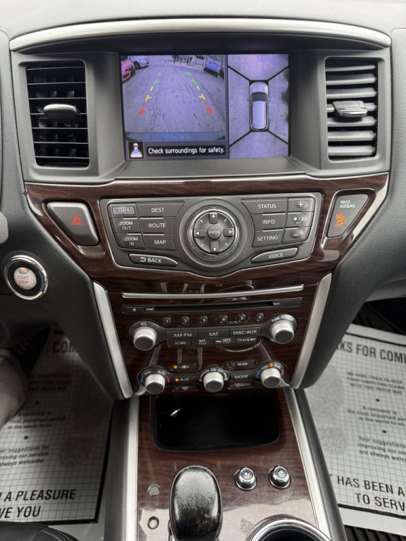 2013 Nissan Pathfinder Image 16