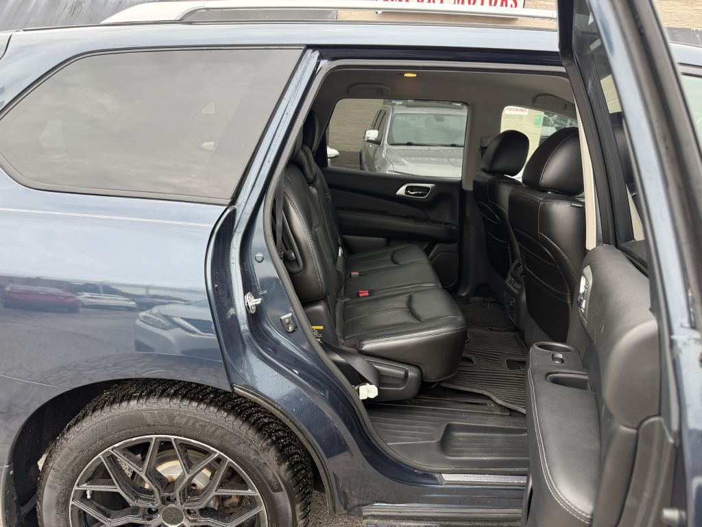 2013 Nissan Pathfinder Image 26