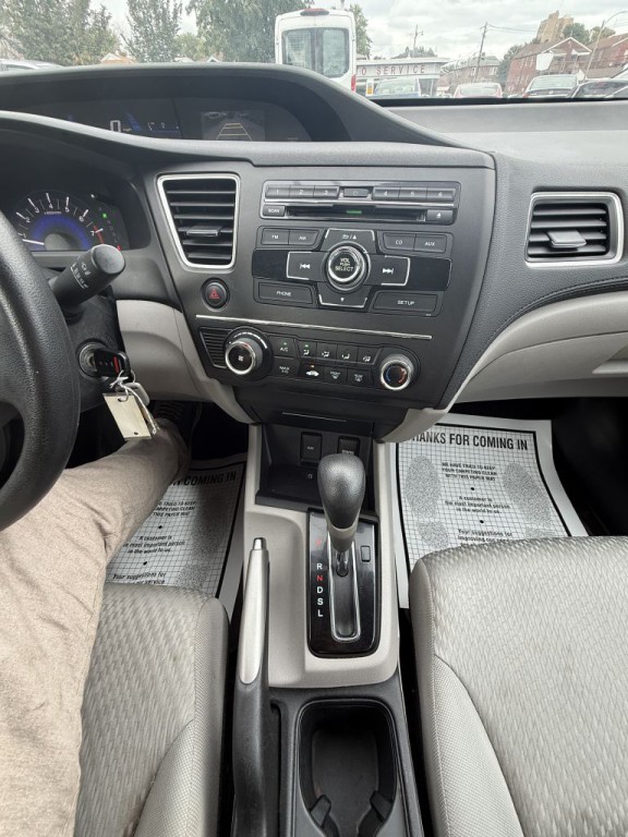 2014 Honda Civic Image 16