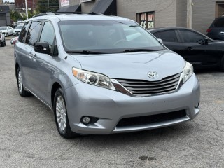 Image for 2011 Toyota Sienna XLE ID: 7663804