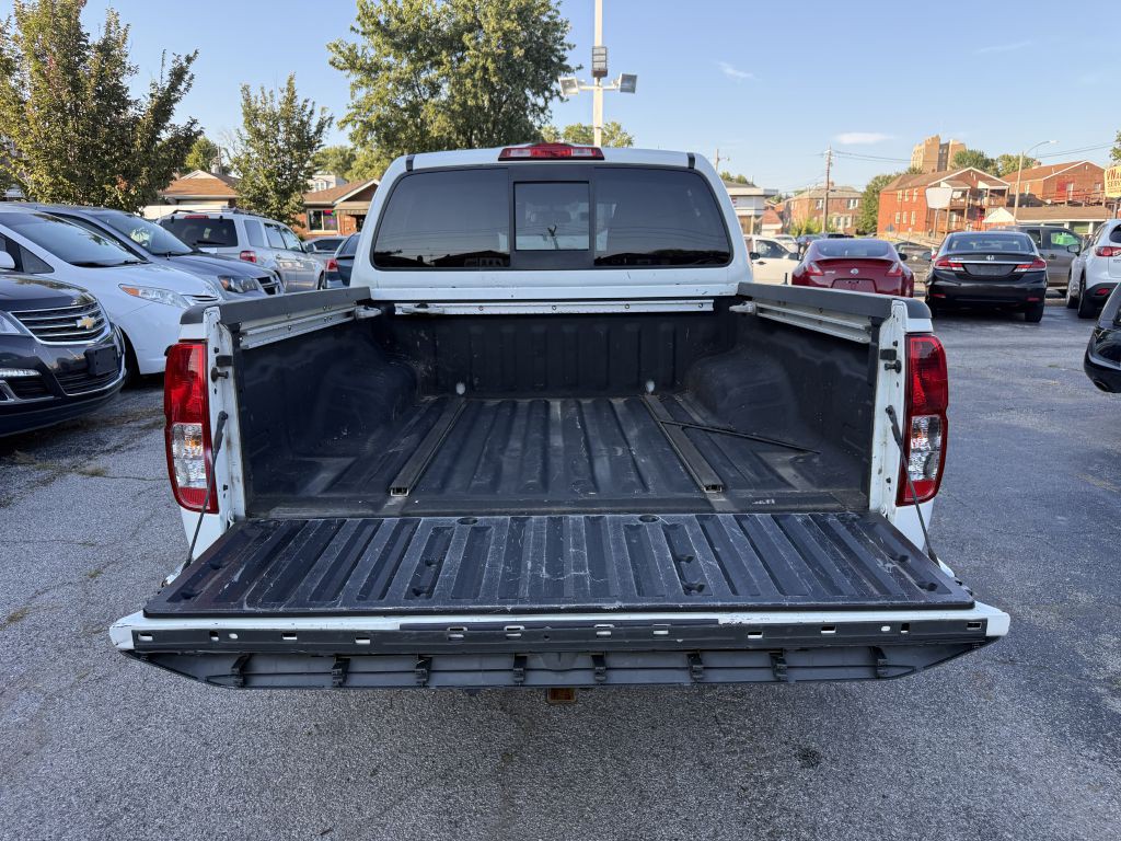 2017 Nissan Frontier Image 9