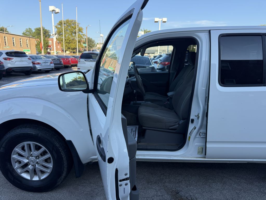 2017 Nissan Frontier Image 14