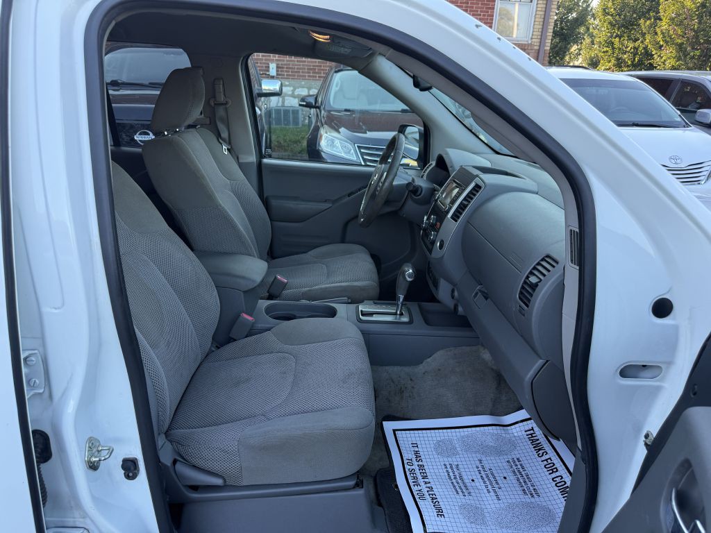 2017 Nissan Frontier Image 23