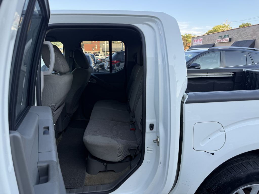 2017 Nissan Frontier Image 26
