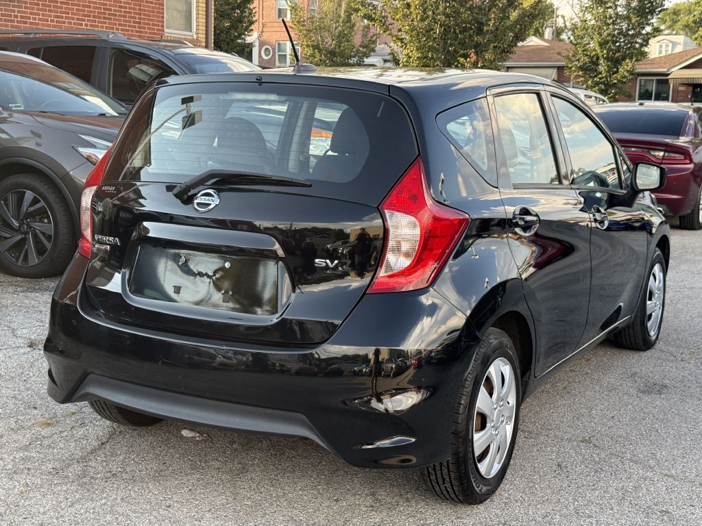 2018 Nissan Versa Image 4