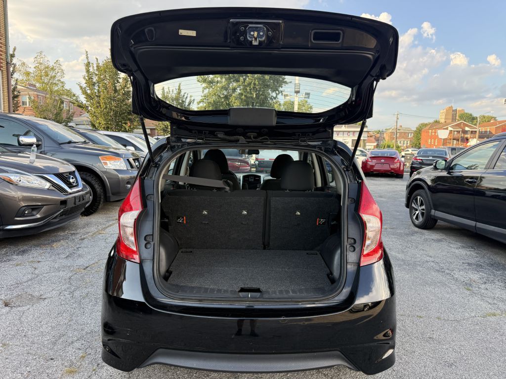 2018 Nissan Versa Image 8