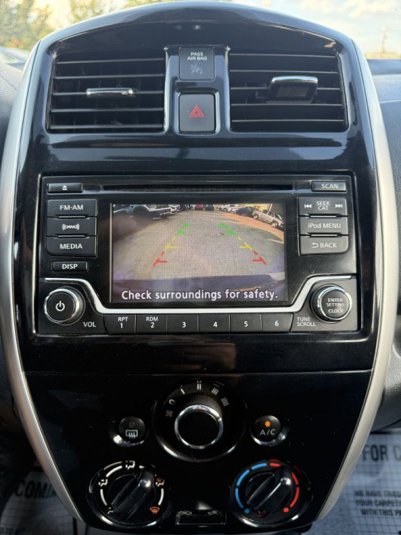 2018 Nissan Versa Image 18