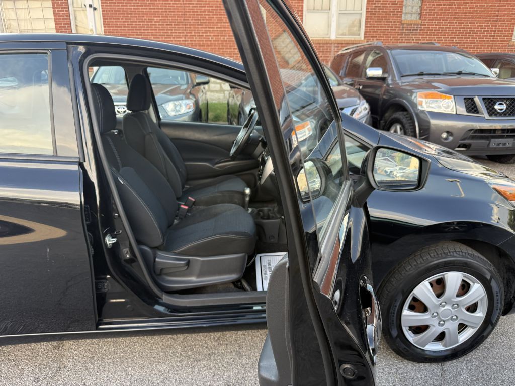 2018 Nissan Versa Image 20