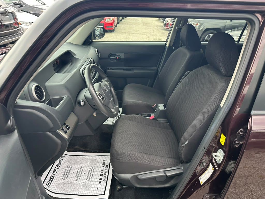 2010 Scion xB Image 10