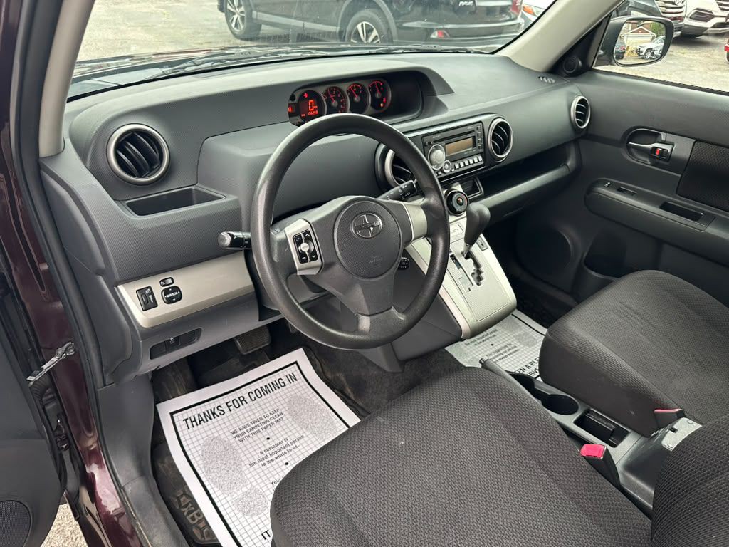 2010 Scion xB Image 11