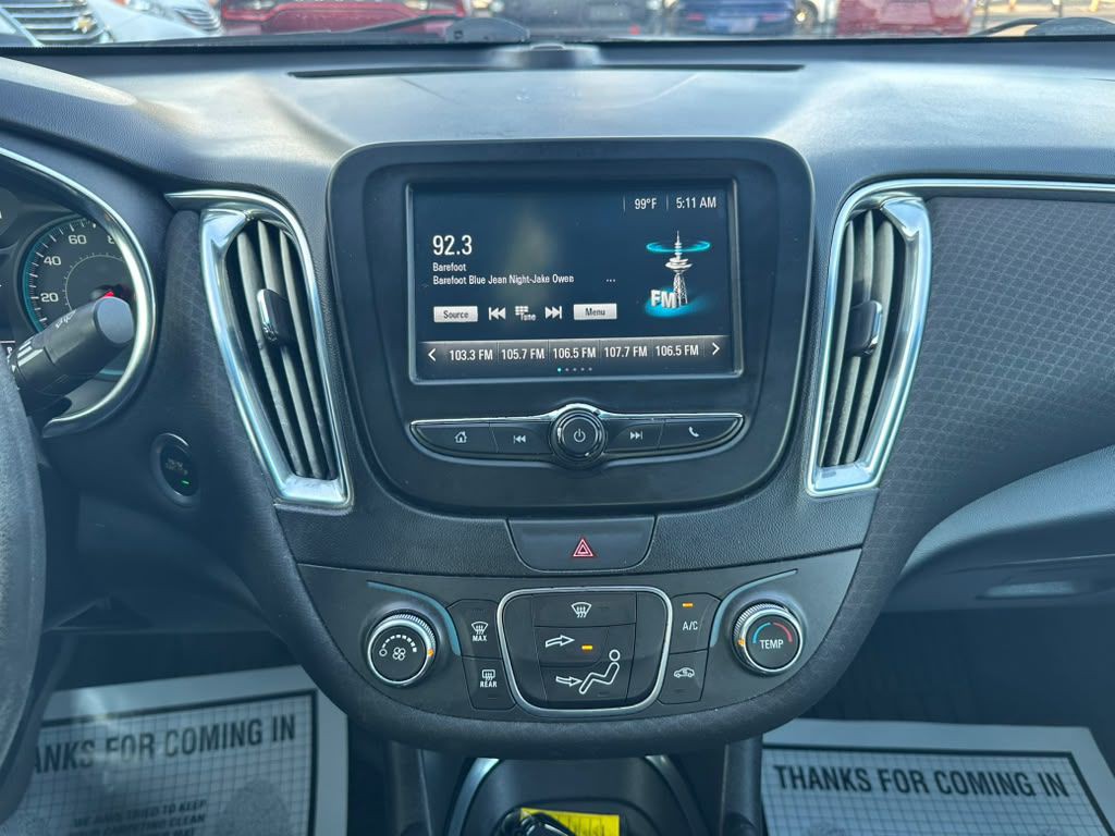 2018 Chevrolet Malibu Image 15