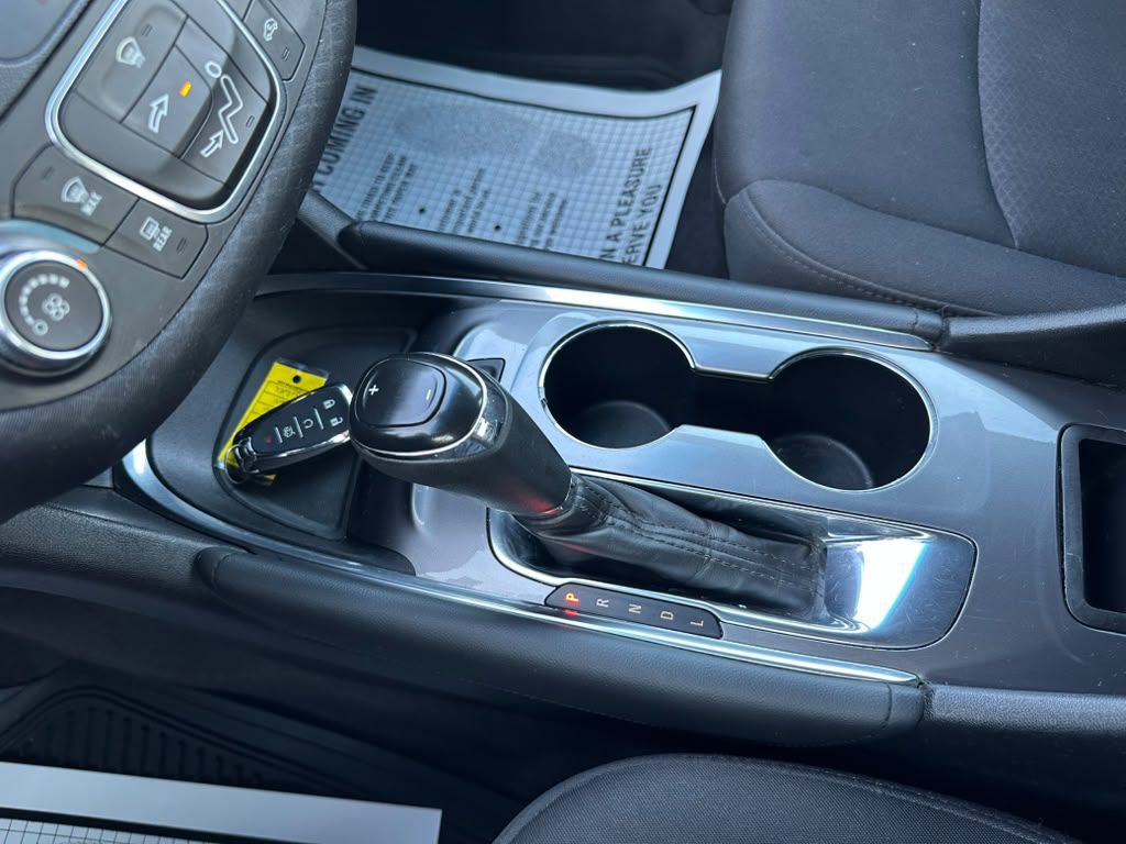 2018 Chevrolet Malibu Image 16