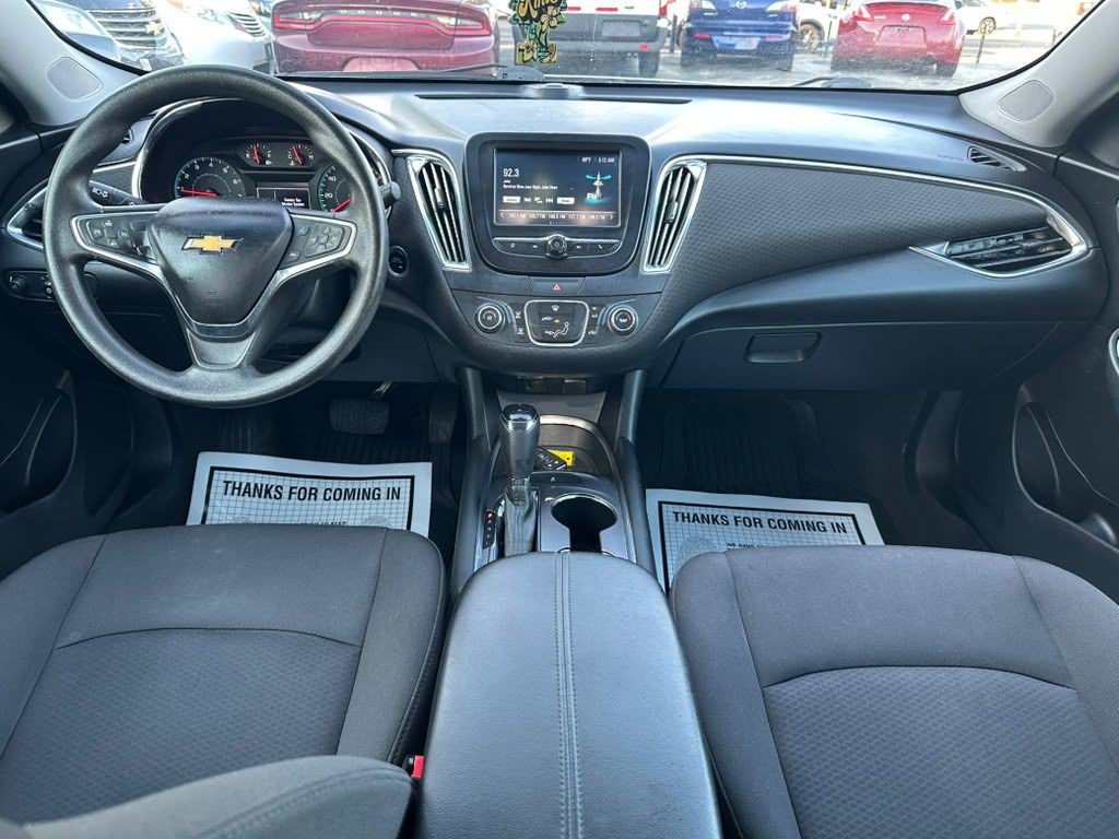 2018 Chevrolet Malibu Image 17