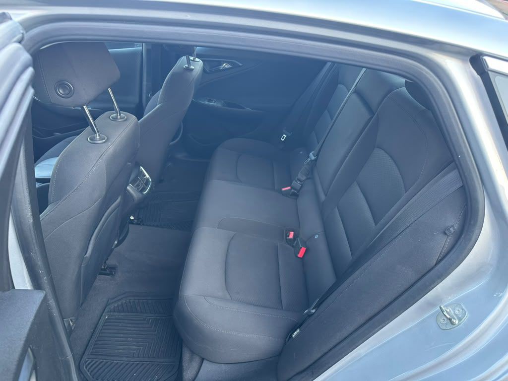 2018 Chevrolet Malibu Image 20