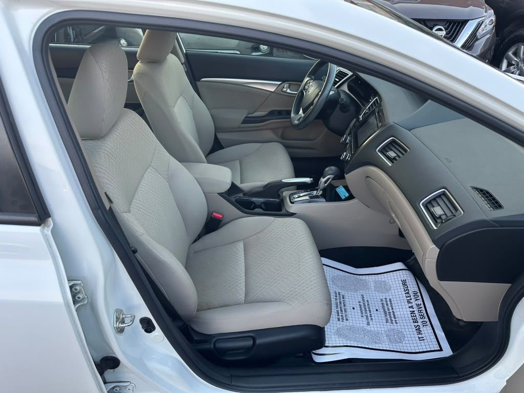 2015 Honda Civic Image 22