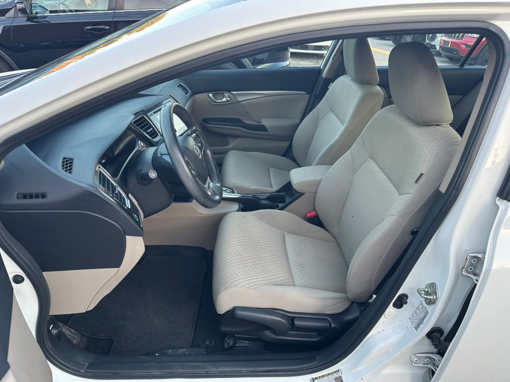 2015 Honda Civic Image 11