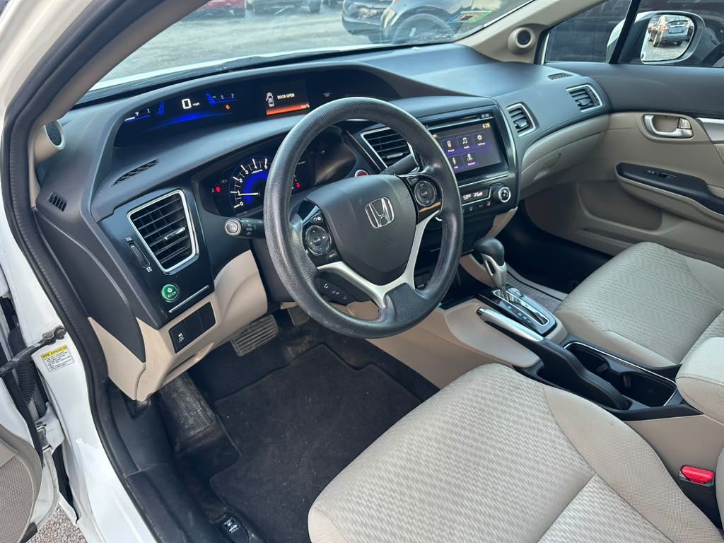 2015 Honda Civic Image 12