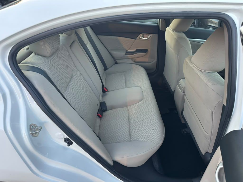 2015 Honda Civic Image 24