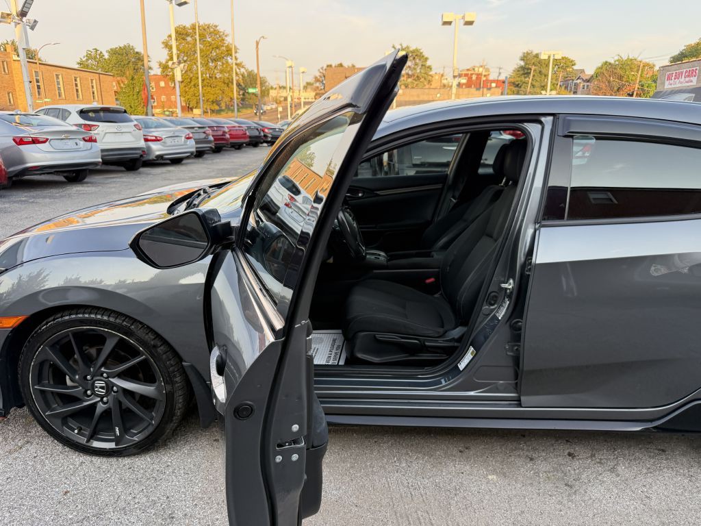 2019 Honda Civic Image 11