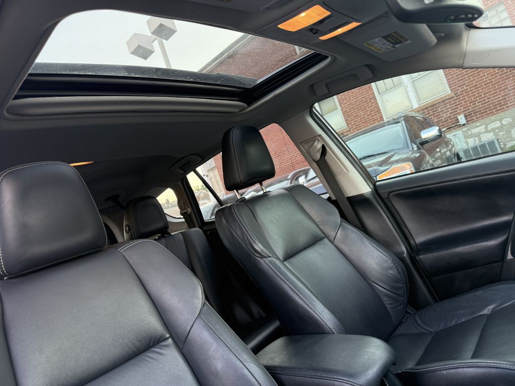 2018 Toyota Rav4 Image 18