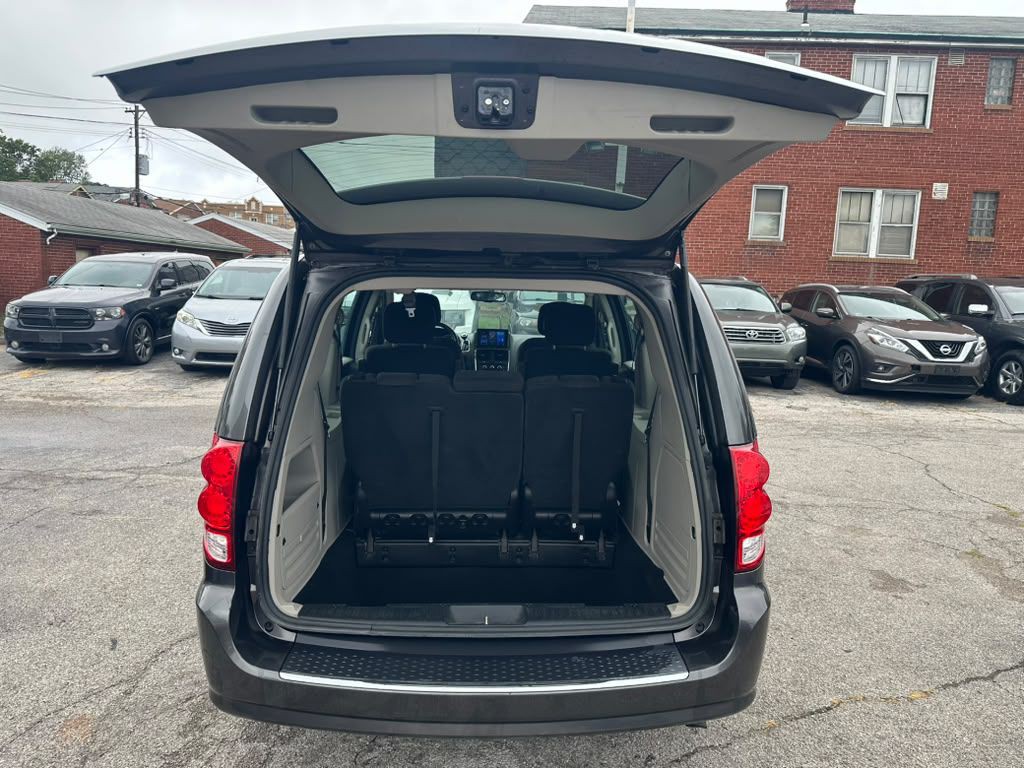2016 Dodge Grand Caravan Image 8
