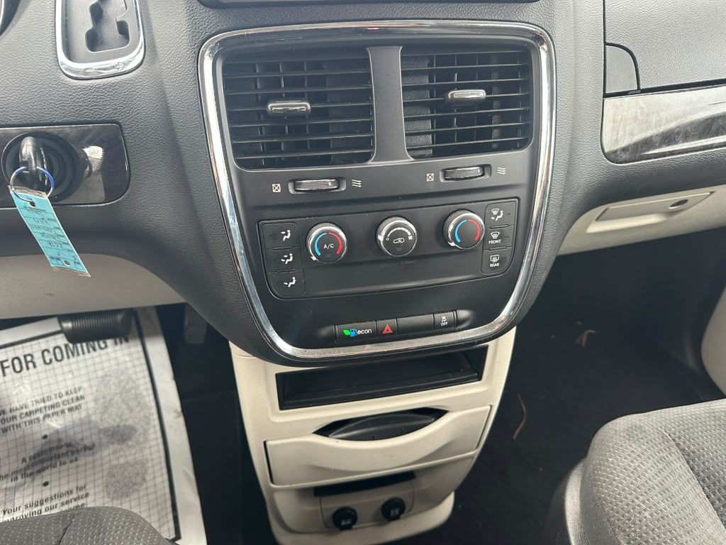 2016 Dodge Grand Caravan Image 16