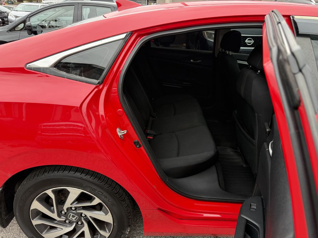2017 Honda Civic Image 24